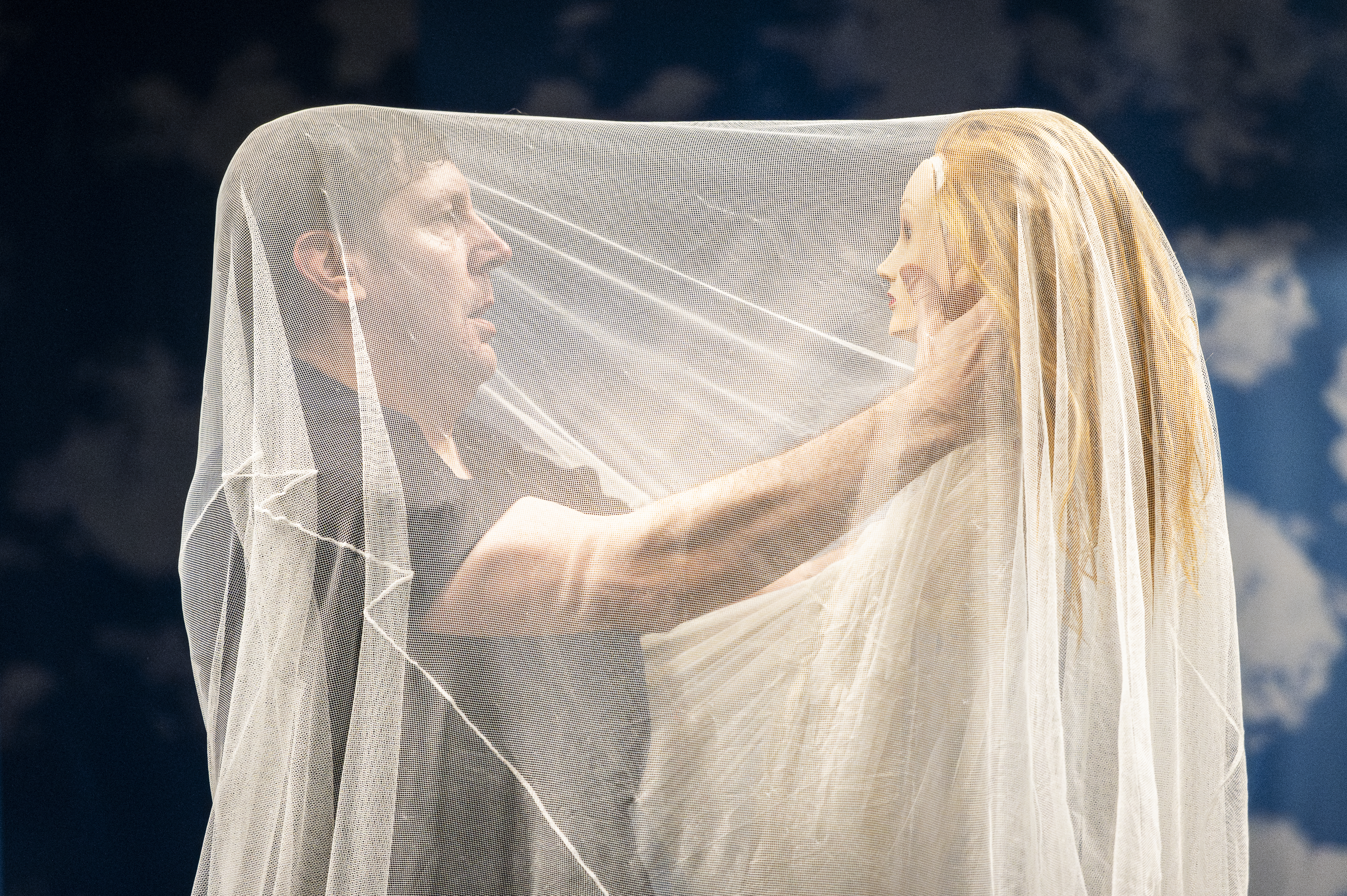 Ceci n’est pas un couple — still 2